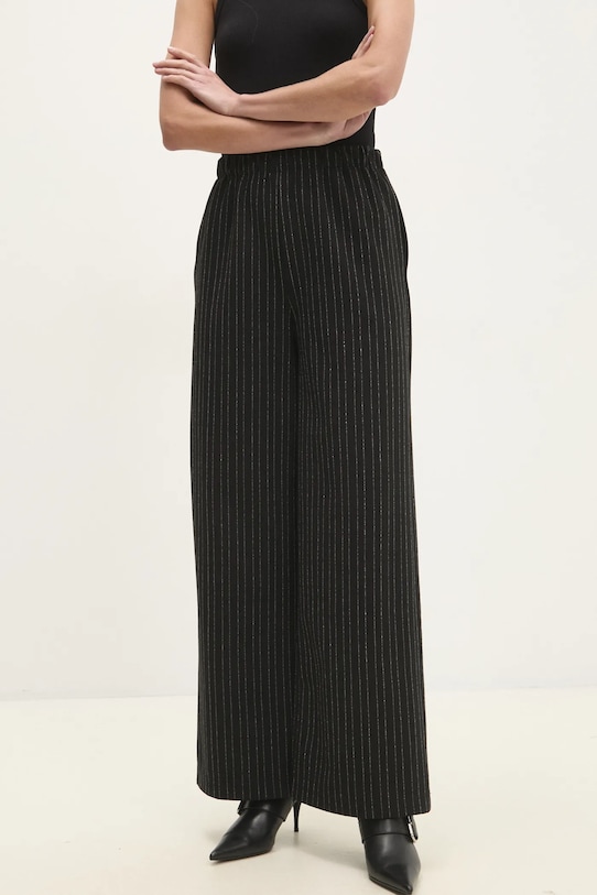 Брюки Answear.Lab, черный
Брюки Answear.Lab, черный