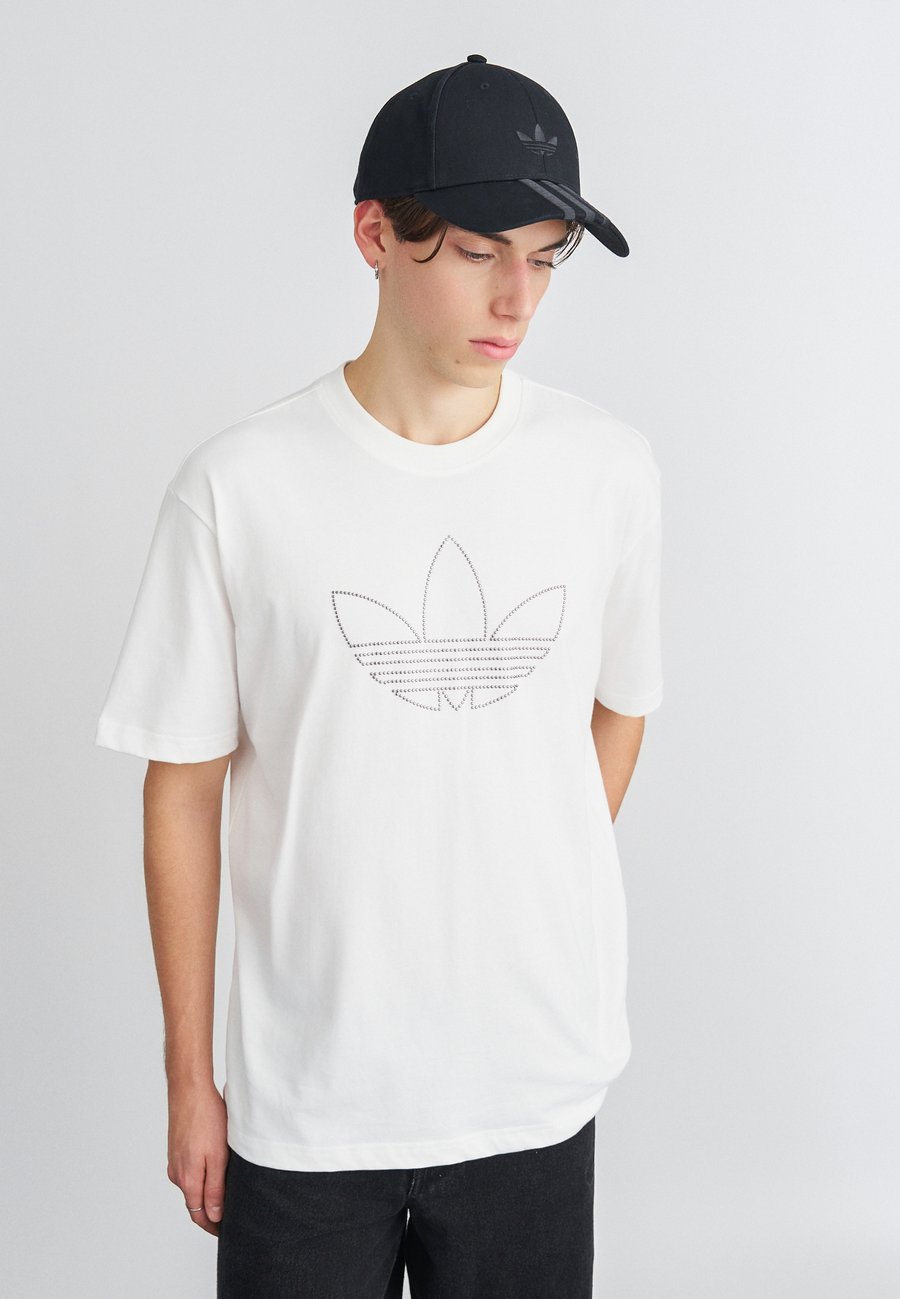 Футболка Adidas Originals STUDDED TEE, White, Белый, Футболка Adidas Originals STUDDED TEE, White
Футболка Adidas Originals STUDDED TEE, White, Белый, Футболка Adidas Originals STUDDED TEE, White