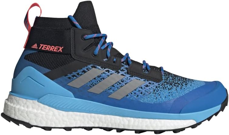 Мужские походные кроссовки adidas Terrex Free Hiker Gore-TEX 2.0, черный/синий/серый
Мужские походные кроссовки adidas Terrex Free Hiker Gore-TEX 2.0, черный/синий/серый