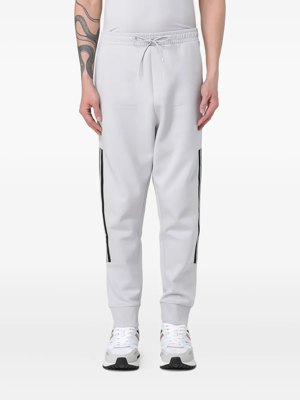 Спортивные брюки с полосками HUGO, серый
Спортивные брюки с полосками HUGO, серый