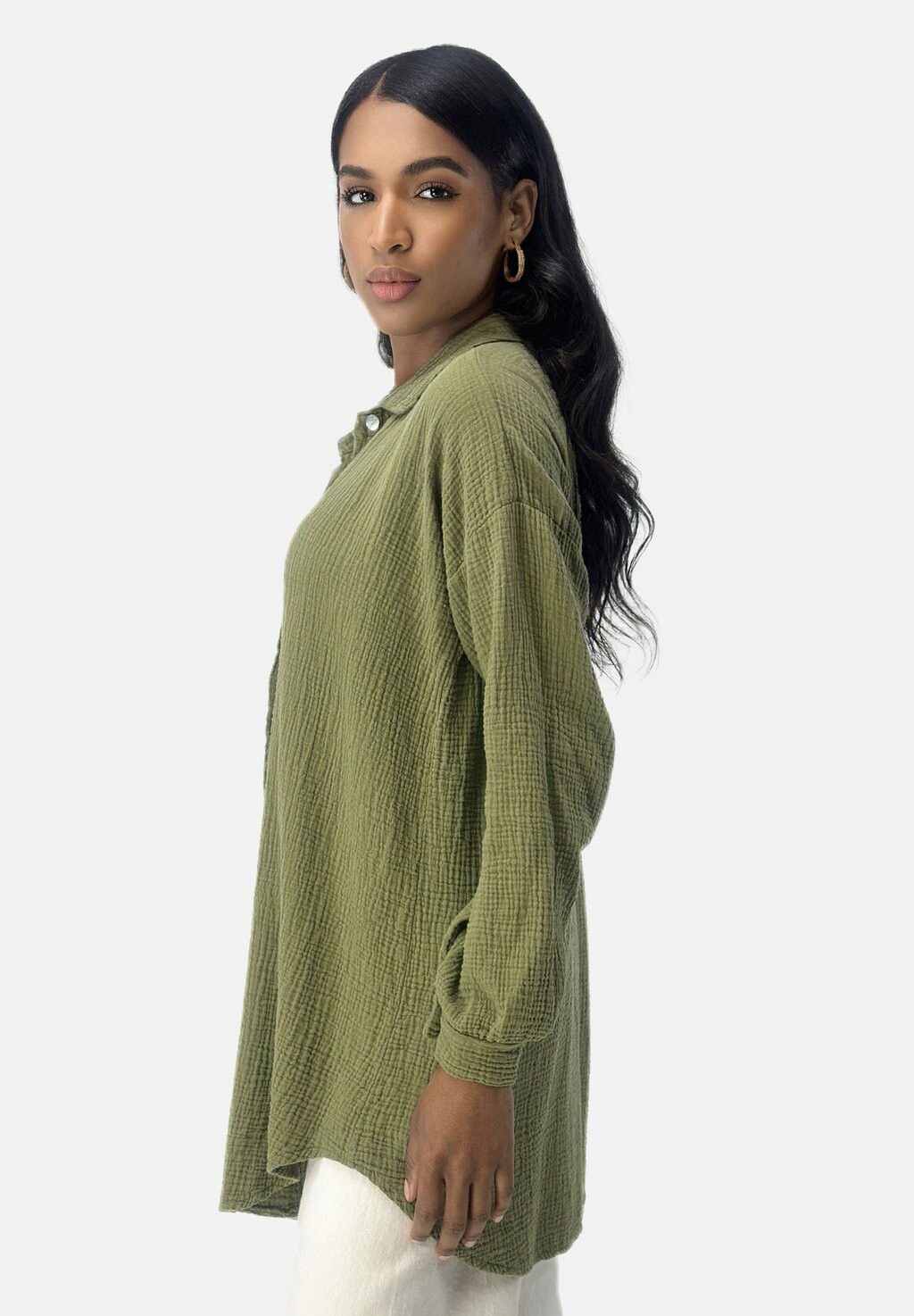 Блузка-рубашка Elara, оливковый
Блузка-рубашка Elara, оливковый