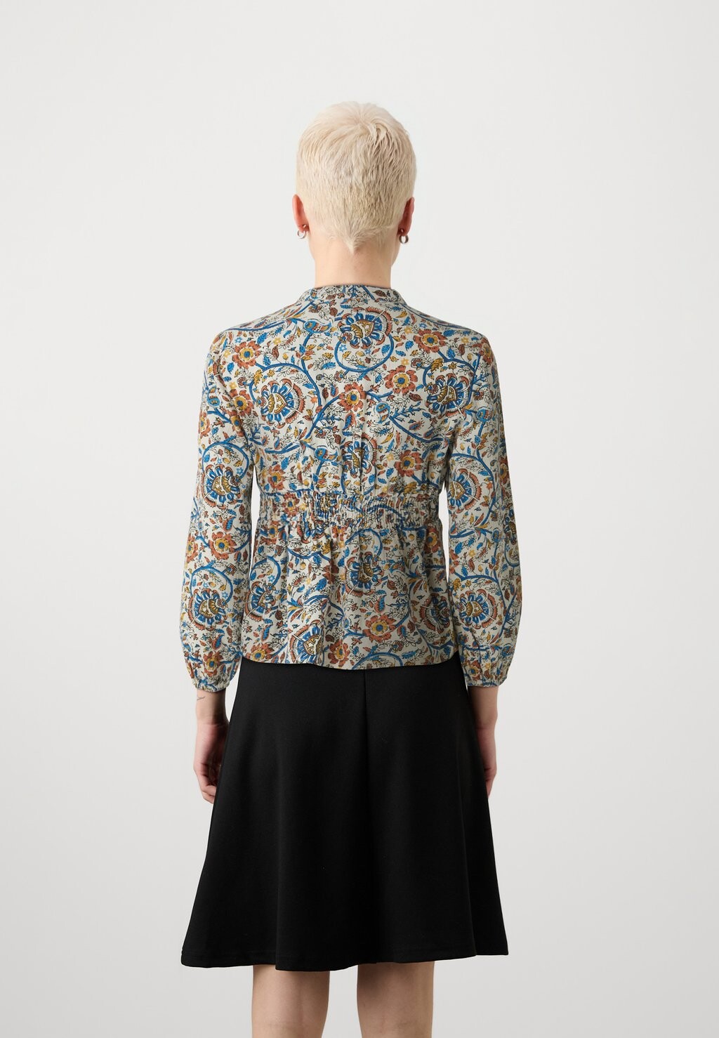 Блуза VMSIS Vero Moda, белый
Блуза VMSIS Vero Moda, белый