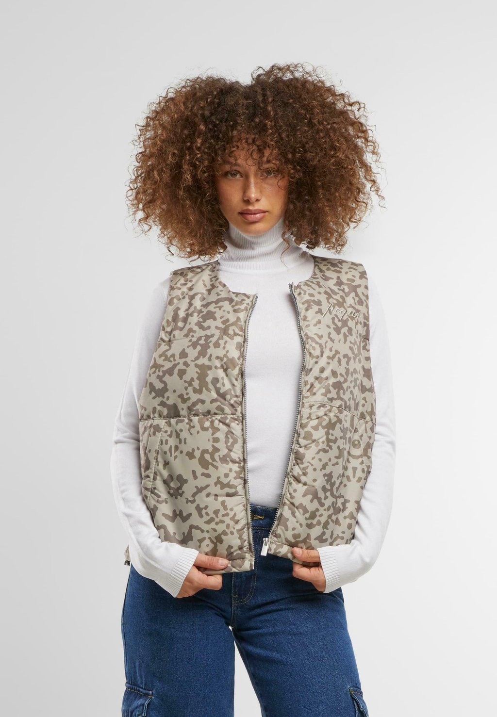 Жилет AETHER CAMO PEQUS, коричневый
Жилет AETHER CAMO PEQUS, коричневый