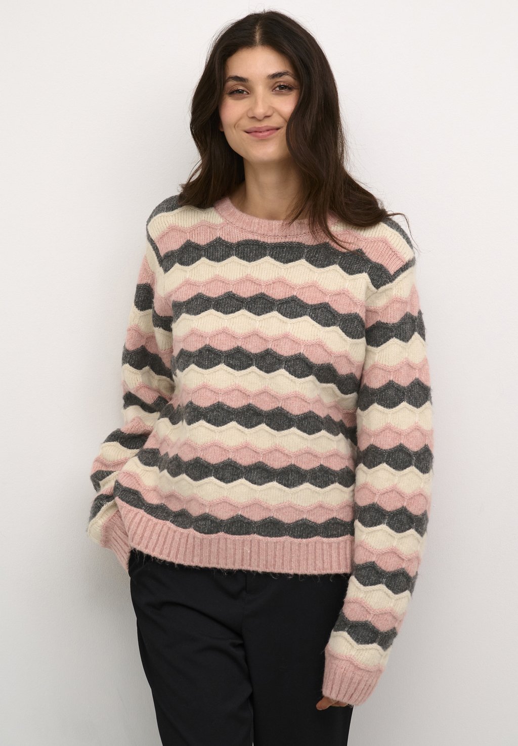 Джемпер ANTHONIA Culture, лиловый
Джемпер ANTHONIA Culture, лиловый