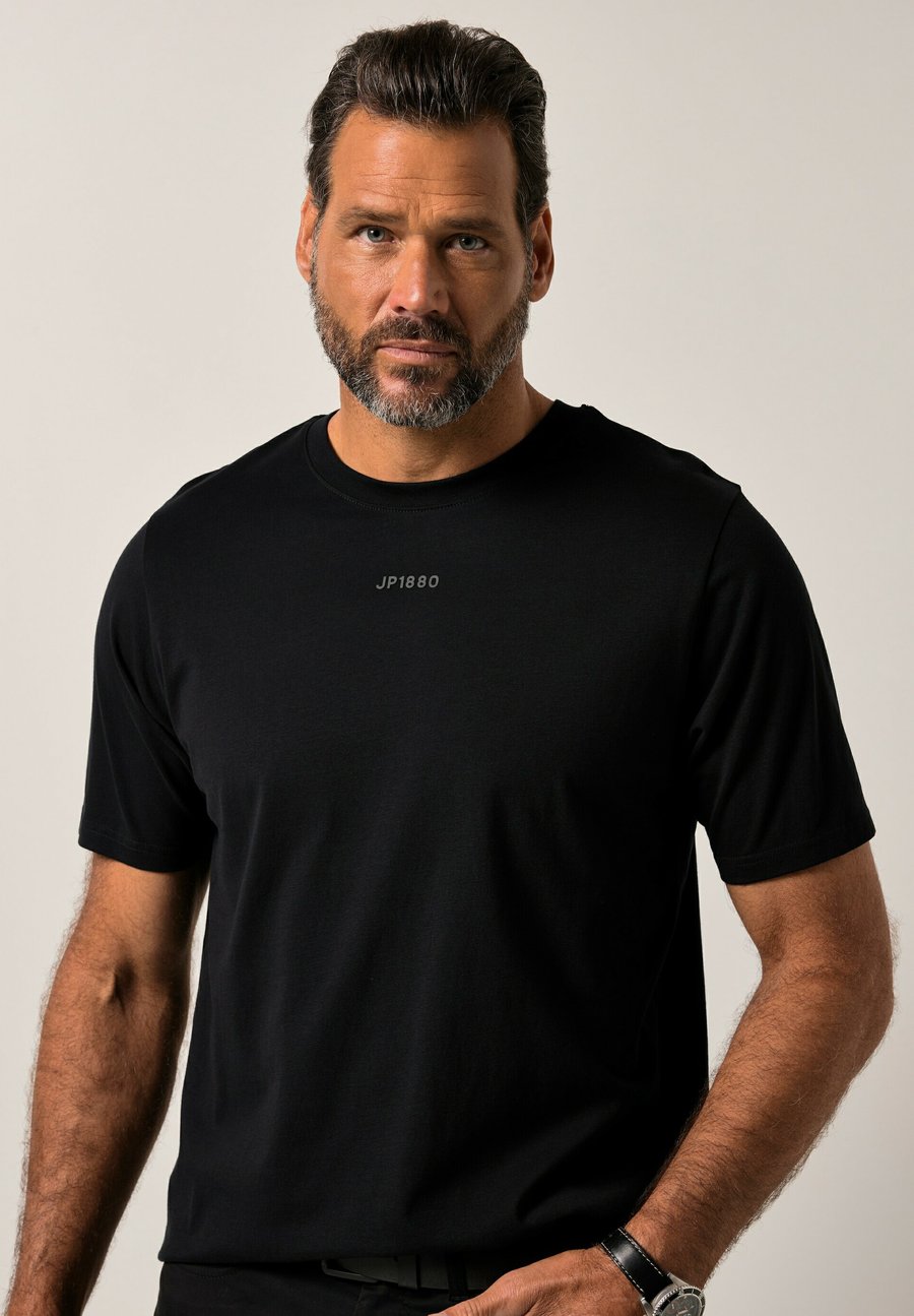 Футболка JP1880 SHORT SLEEVE ROUND NECK, Black, Черный, Футболка JP1880 SHORT SLEEVE ROUND NECK, Black
Футболка JP1880 SHORT SLEEVE ROUND NECK, Black, Черный, Футболка JP1880 SHORT SLEEVE ROUND NECK, Black