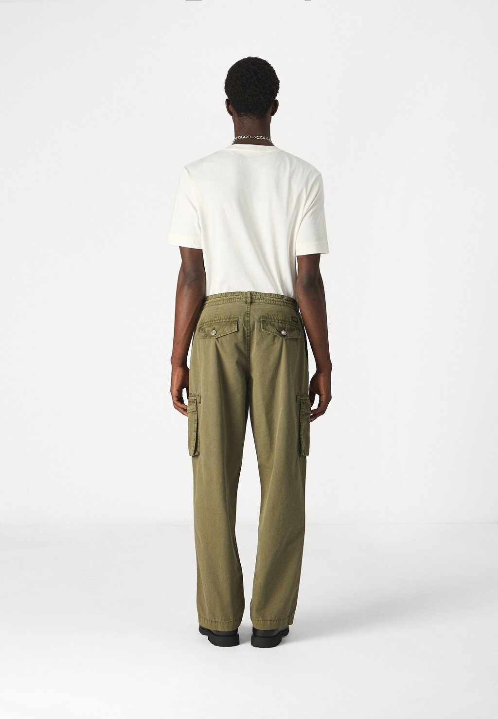 Брюки в стиле милитари Guess, зеленый
Брюки в стиле милитари Guess, зеленый