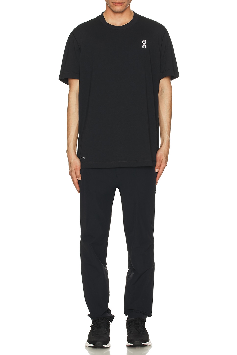 Классические брюки на весь день On, Black
Классические брюки на весь день On, Black