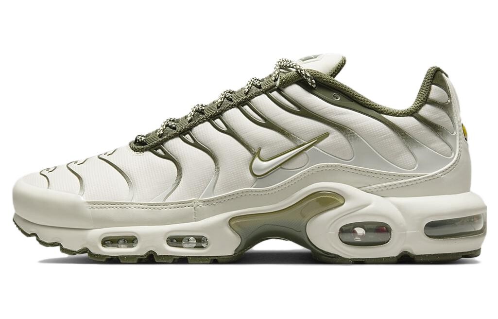 Кроссовки Nike Air Max Plus Men's, бежевый/зеленый
Кроссовки Nike Air Max Plus Men's, бежевый/зеленый