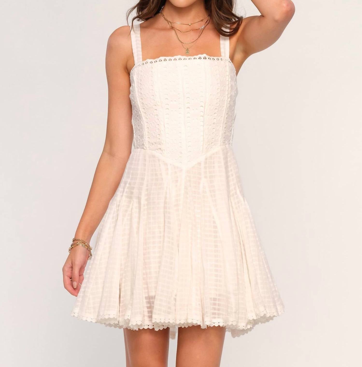 Платье майское в цвете яичной скорлупы Heartloom, Eggshell
Платье майское в цвете яичной скорлупы Heartloom, Eggshell