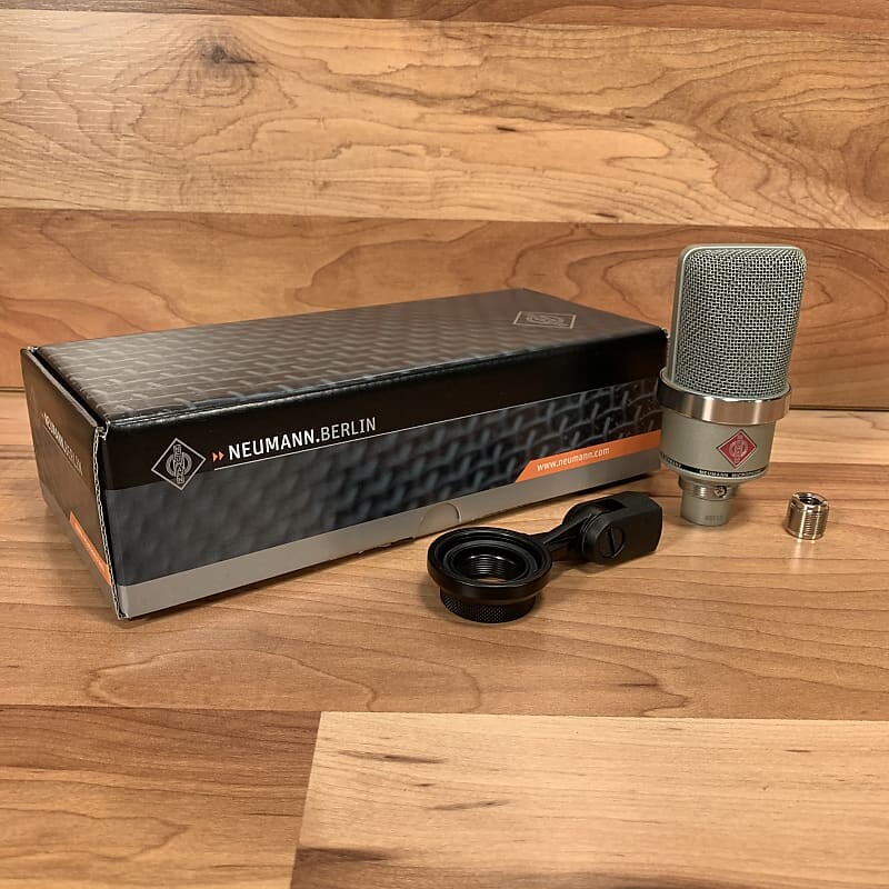 Конденсаторный микрофон Neumann TLM 102 Large Diaphragm Cardioid Condenser Microphone
Конденсаторный микрофон Neumann TLM 102 Large Diaphragm Cardioid Condenser Microphone