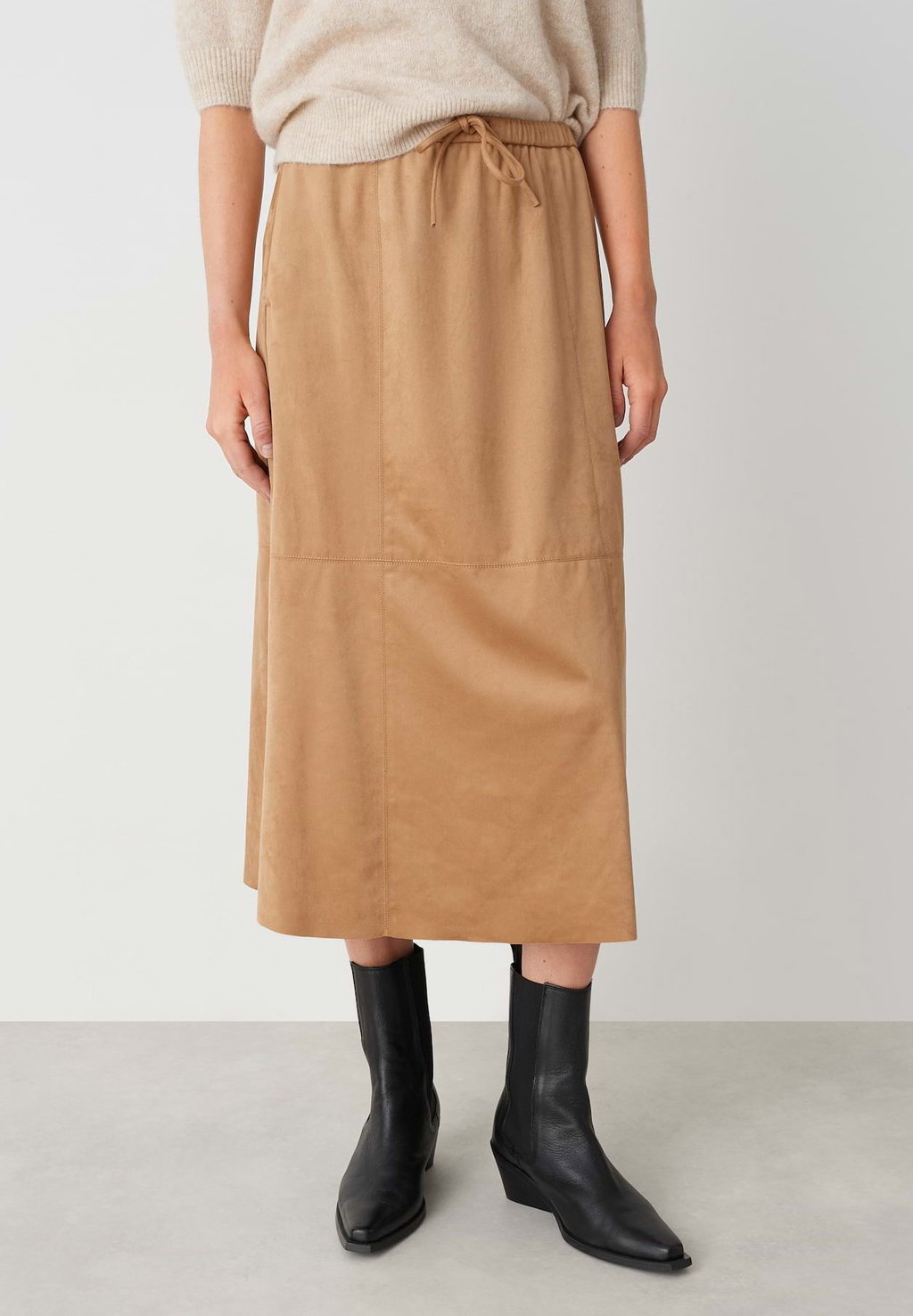 Юбка-колокол MIDI RINGA OPUS, коричневый
Юбка-колокол MIDI RINGA OPUS, коричневый