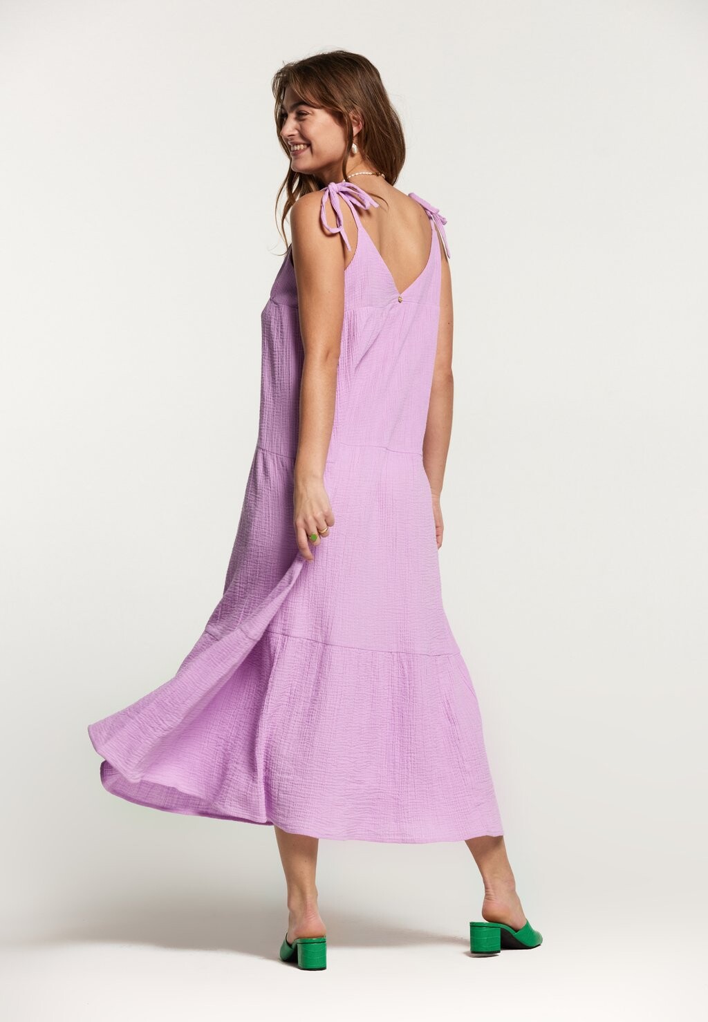 Платье макси Bogota Shiwi, прозрачный сиреневый
Платье макси Bogota Shiwi, прозрачный сиреневый