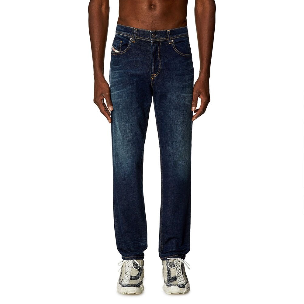 Джинсы Diesel A10229-09H38 2023 Finitive, синий
Джинсы Diesel A10229-09H38 2023 Finitive, синий