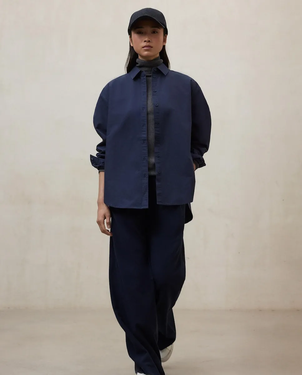 Классическая женская рубашка на пуговицах Ecoalf, темно-синий
Классическая женская рубашка на пуговицах Ecoalf, темно-синий