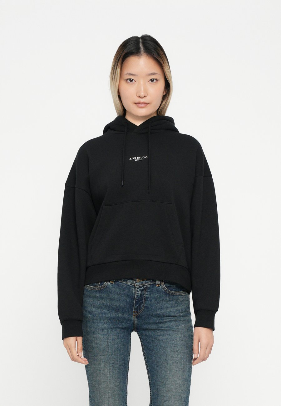 Худи JJXX JXSTUDIO VESTERBRO LS RLX HOOD, Black/White/Black
Худи JJXX JXSTUDIO VESTERBRO LS RLX HOOD, Black/White/Black