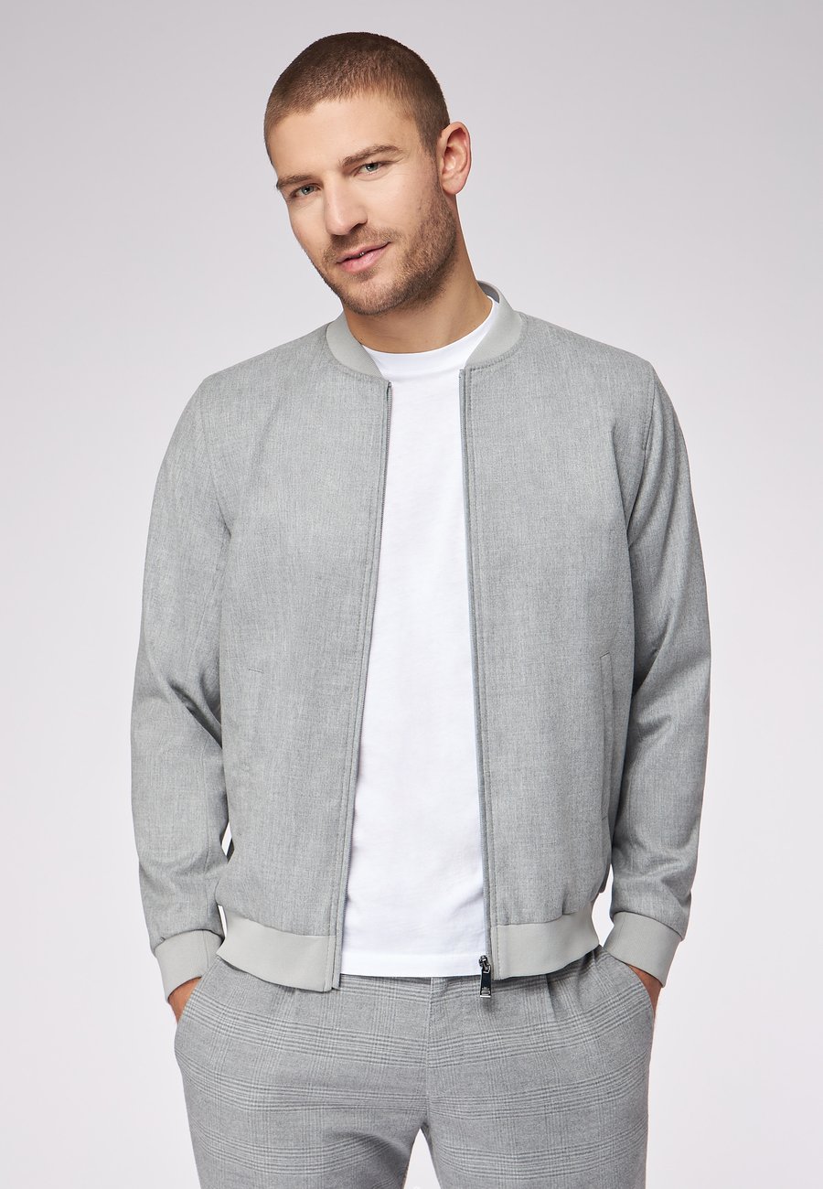 Куртка ROY ROBSON Bomber Jacket, Hellgrau/Light Grey
Куртка ROY ROBSON Bomber Jacket, Hellgrau/Light Grey