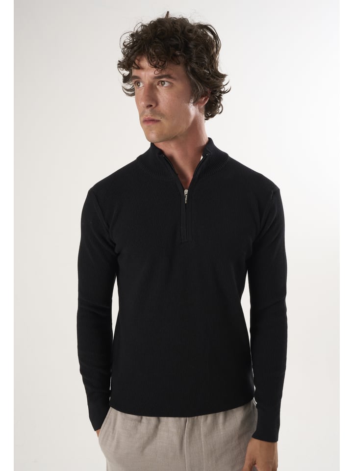 Свитер черного цвета Felix Hardy
Свитер черного цвета Felix Hardy