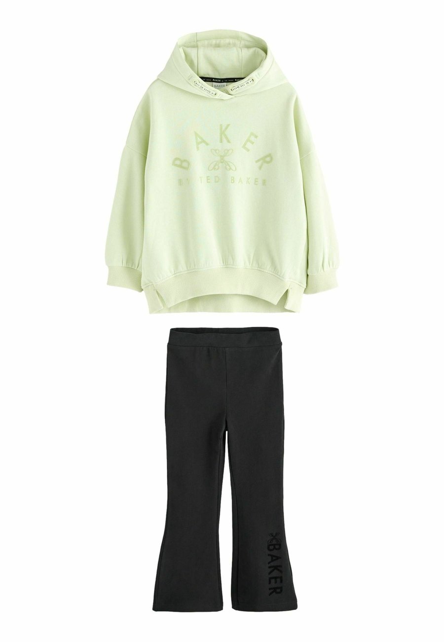 Худи Baker by Ted Baker BOXY FLOCK PRINT SET, Lime Green/Green
Худи Baker by Ted Baker BOXY FLOCK PRINT SET, Lime Green/Green