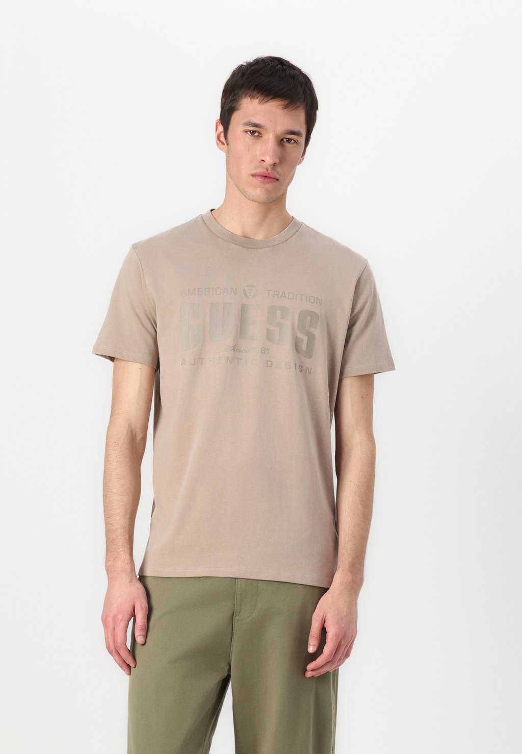 Футболка с принтом TRADITION TEE Guess, светло-коричневый
Футболка с принтом TRADITION TEE Guess, светло-коричневый