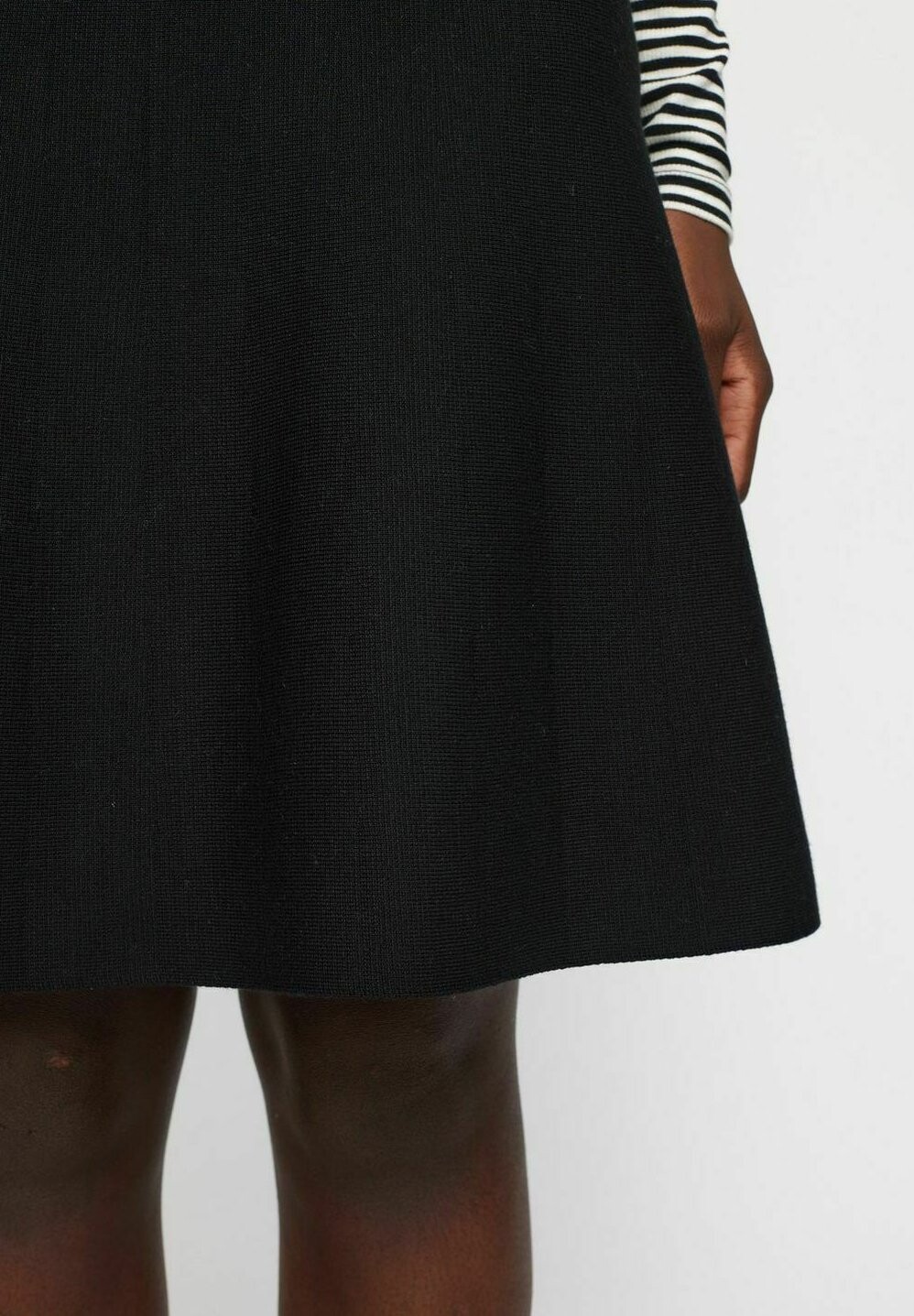 Юбка А-силуэта HENRIETTA Soft Rebels, черный
Юбка А-силуэта HENRIETTA Soft Rebels, черный