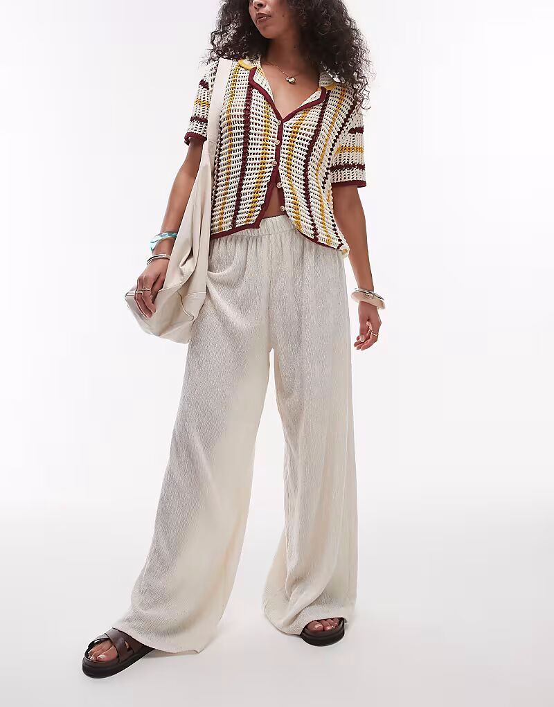 Широкие фактурные брюки Topshop в каменном цвете
Широкие фактурные брюки Topshop в каменном цвете