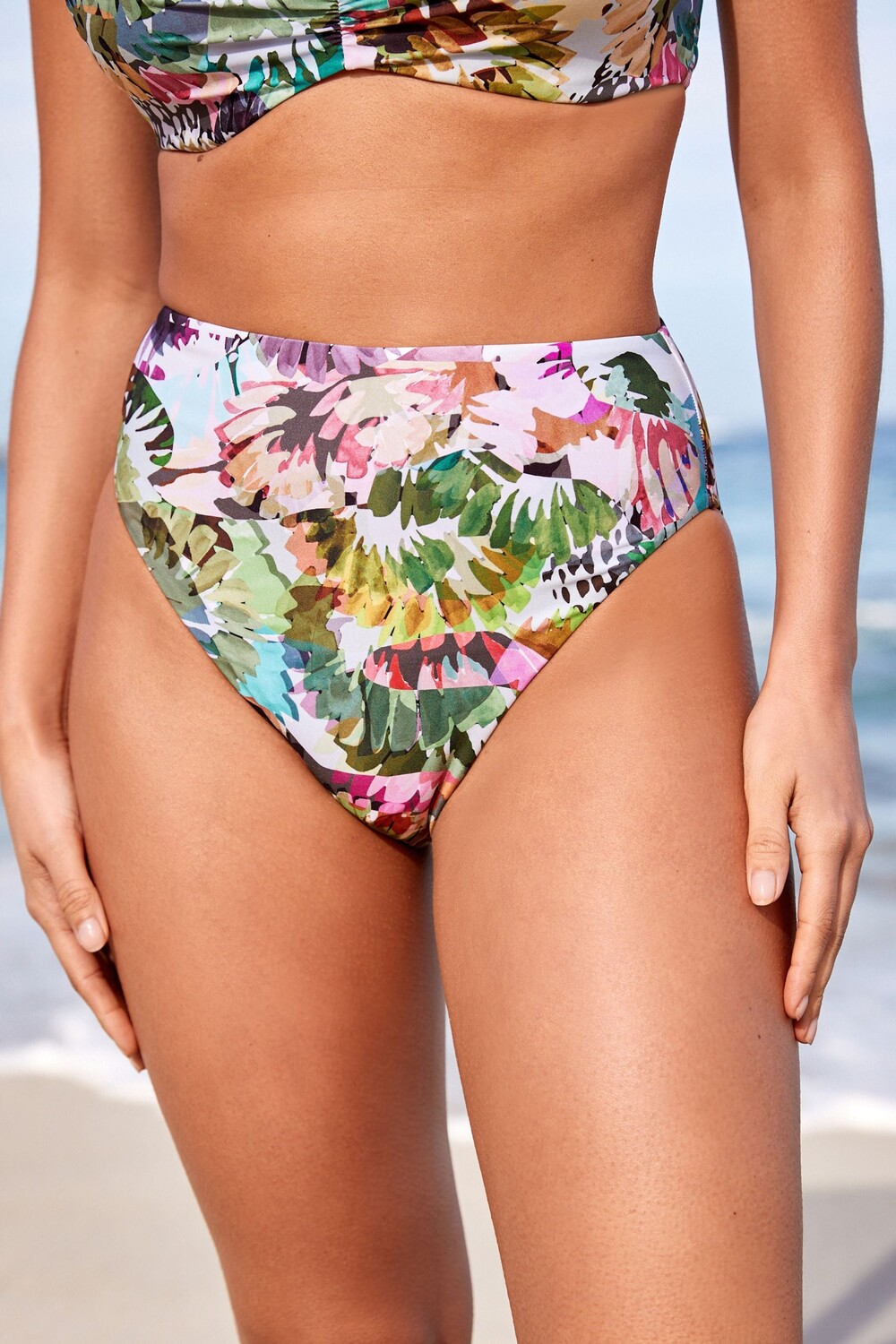 Плавки бикини с завышенной талией Next, мультиколор
Плавки бикини с завышенной талией Next, мультиколор