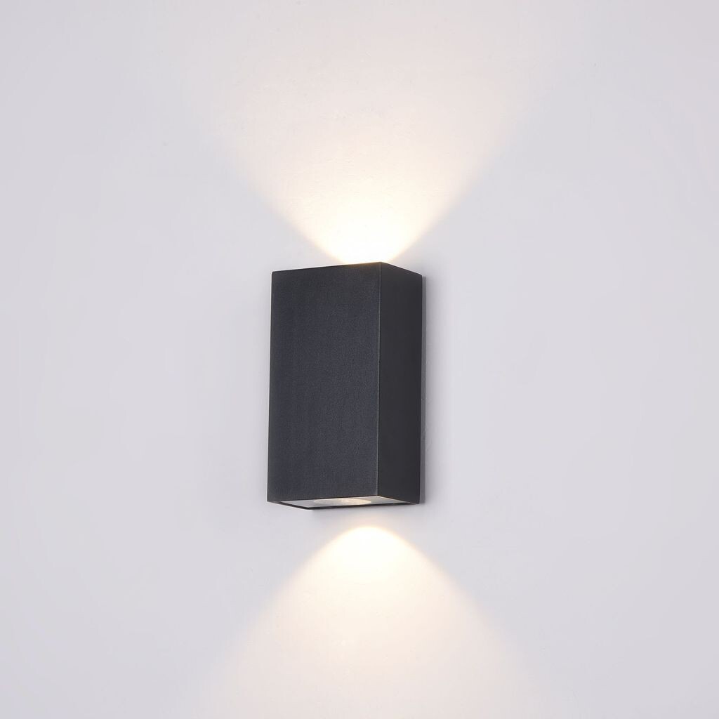 Настенный светильник Maytoni Times Square O581WL-L6B LED, черный, металл, 3000К, 480лм Maytoni GmbH
Настенный светильник Maytoni Times Square O581WL-L6B LED, черный, металл, 3000К, 480лм Maytoni GmbH