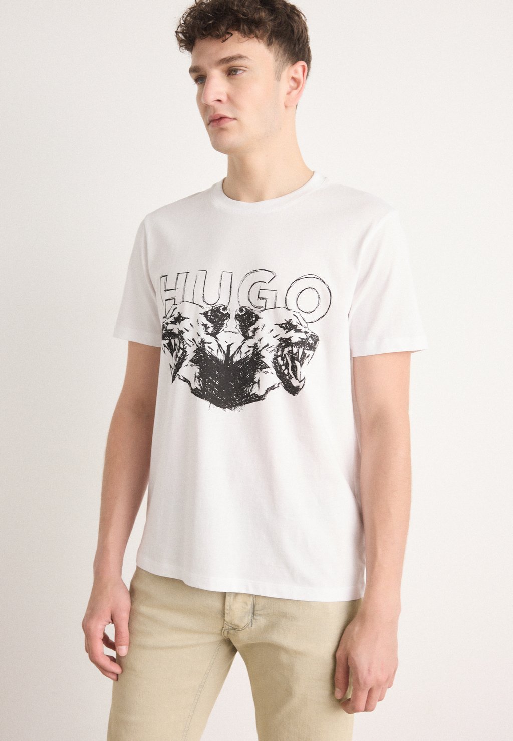Футболка с принтом DURRO HUGO, белый
Футболка с принтом DURRO HUGO, белый