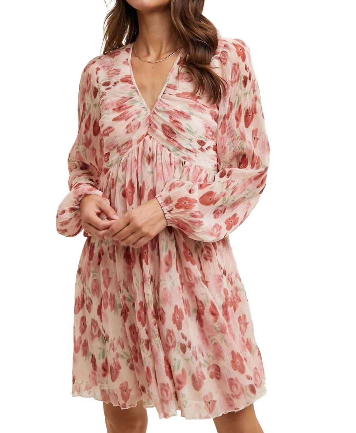 Платье из шифона с цветочным принтом и плиссировкой в винтажно-розовом цвете WISHLIST
Платье из шифона с цветочным принтом и плиссировкой в винтажно-розовом цвете WISHLIST