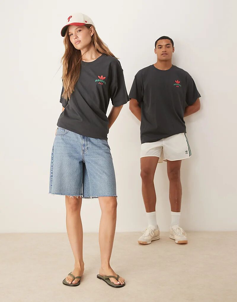 Футболка adidas Originals с принтом чили черного цвета
Футболка adidas Originals с принтом чили черного цвета