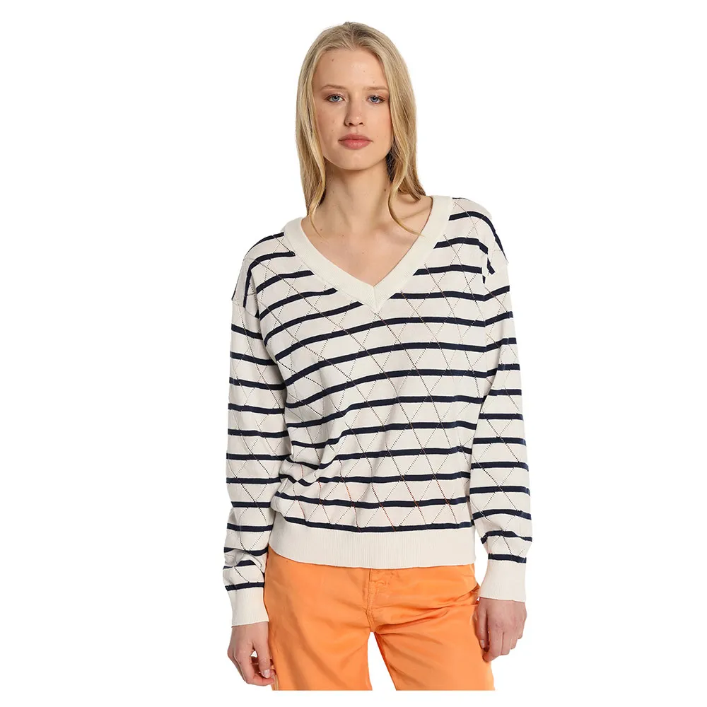 Свитер Lois Jeans 10976 v neck, белый
Свитер Lois Jeans 10976 v neck, белый