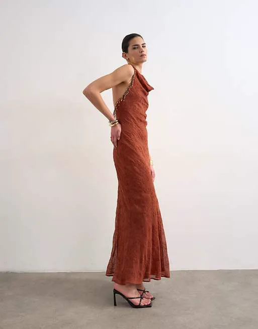 Платье макси с отделкой из бисера Topshop
Платье макси с отделкой из бисера Topshop