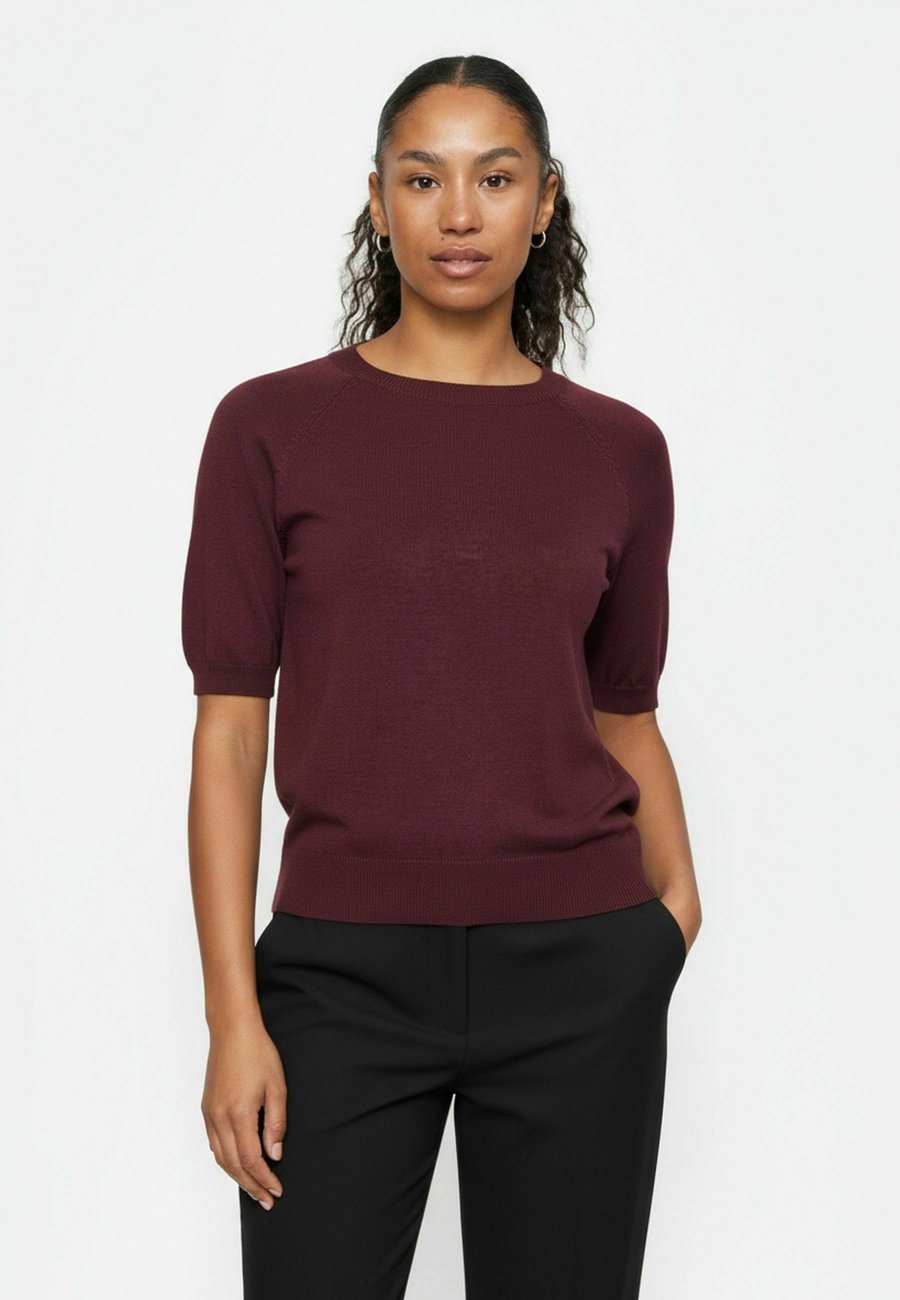 Футболка Soft Rebels MARLA SS O-NECK, Vinyard Wine/Dark Red, Красный, Футболка Soft Rebels MARLA SS O-NECK, Vinyard Wine/Dark Red
Футболка Soft Rebels MARLA SS O-NECK, Vinyard Wine/Dark Red, Красный, Футболка Soft Rebels MARLA SS O-NECK, Vinyard Wine/Dark Red