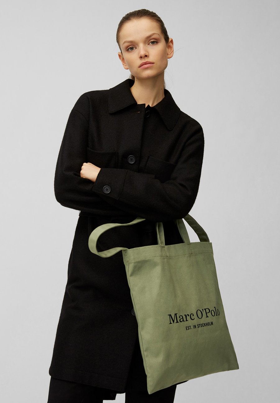 Сумка-шоппер Marc O'Polo SHOPPER, Dried Sage/Olive
Сумка-шоппер Marc O'Polo SHOPPER, Dried Sage/Olive