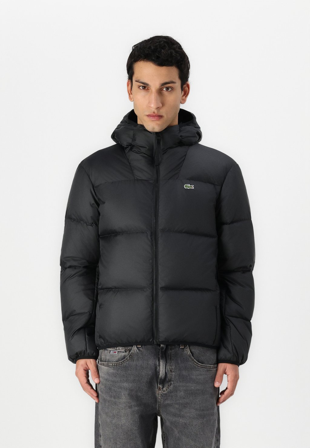 Пуховик Lacoste, черный
Пуховик Lacoste, черный