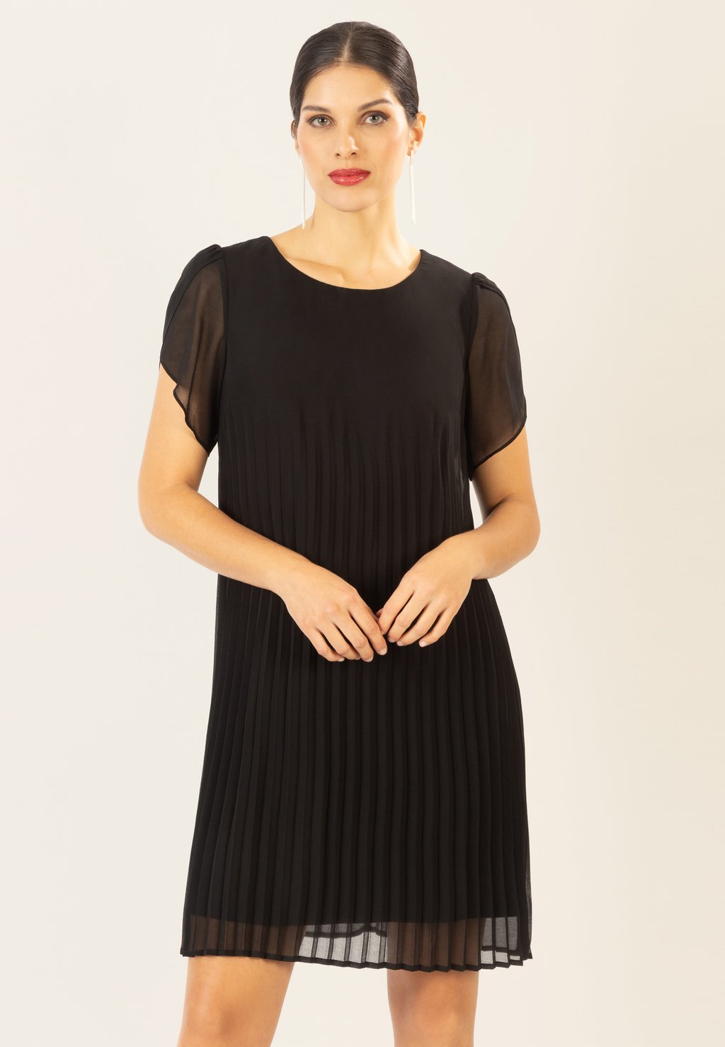 Повседневное платье Apart, черный
Повседневное платье Apart, черный