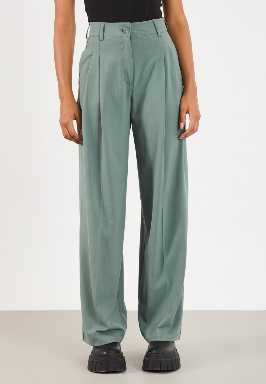 Брюки Even&Odd Trousers, Sage/Mottled Green
Брюки Even&Odd Trousers, Sage/Mottled Green