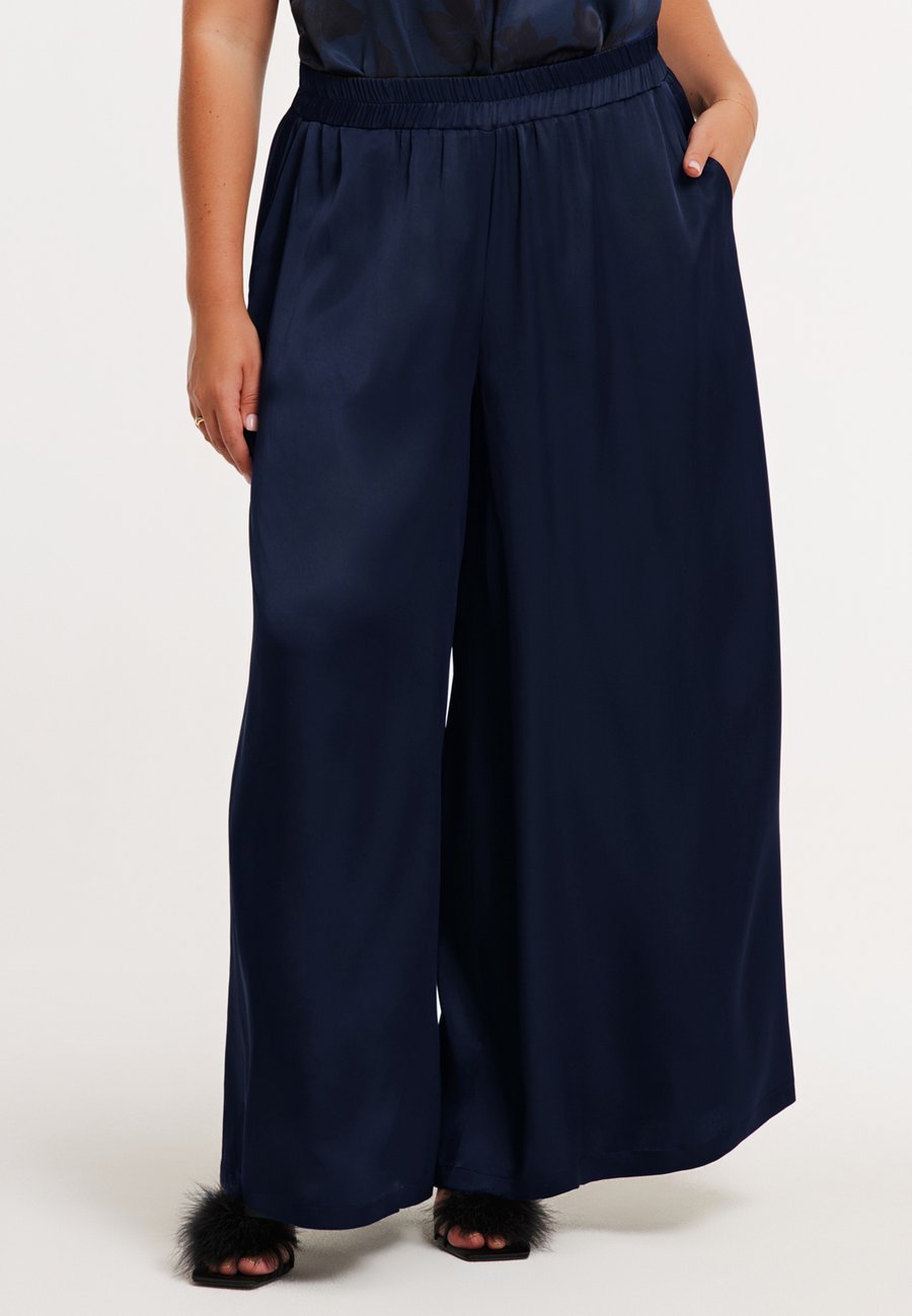 Брюки YOEK Trousers, Blue
Брюки YOEK Trousers, Blue