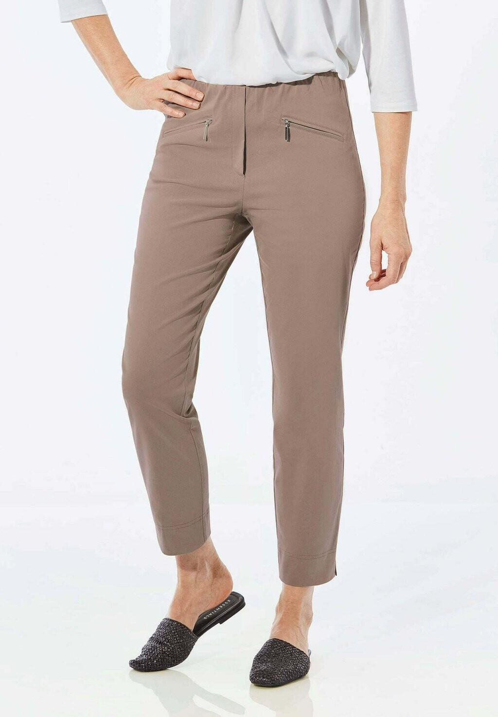 Брюки 7/8-SUPER-STRETCH LOUISA GOLDNER, серо-коричневый
Брюки 7/8-SUPER-STRETCH LOUISA GOLDNER, серо-коричневый