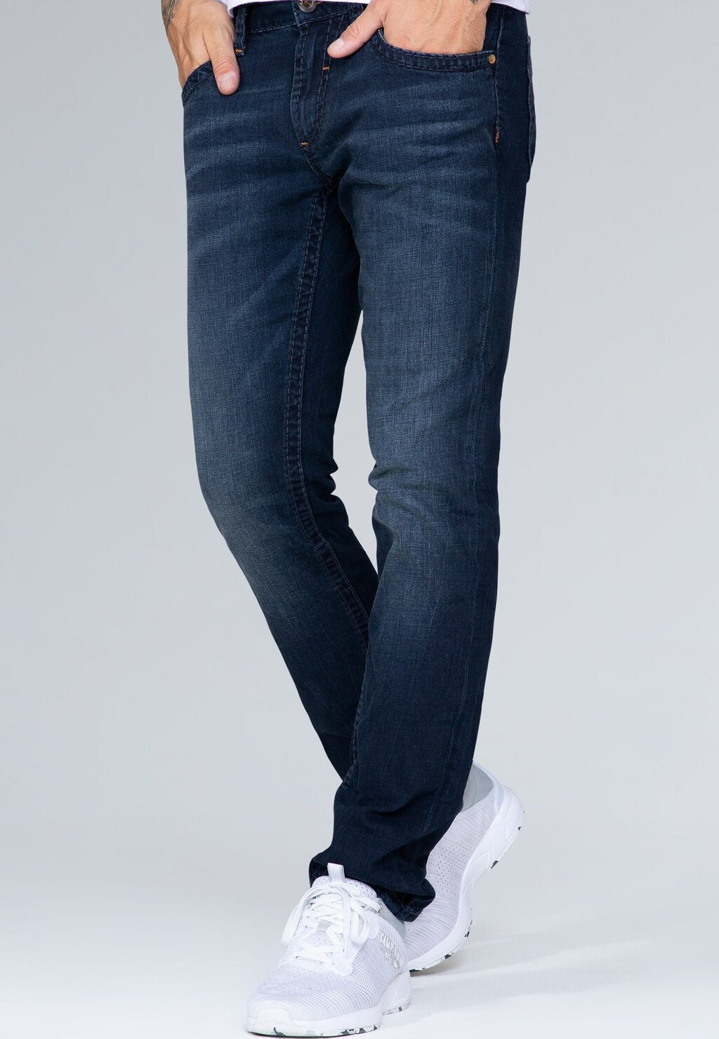 Джинсы Straight Leg Camp David, цвет blue black vintage
Джинсы Straight Leg Camp David, цвет blue black vintage