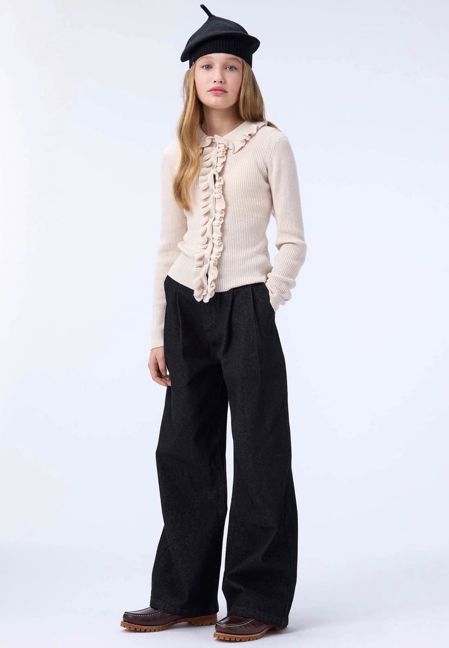 Кардиган Molo GAMORA CARDIGANS, Buttercream/White
Кардиган Molo GAMORA CARDIGANS, Buttercream/White