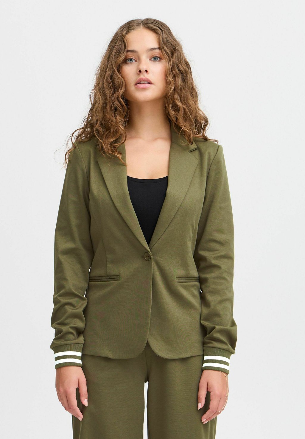 Блейзер IHKATE CUFF ICHI, зеленый
Блейзер IHKATE CUFF ICHI, зеленый