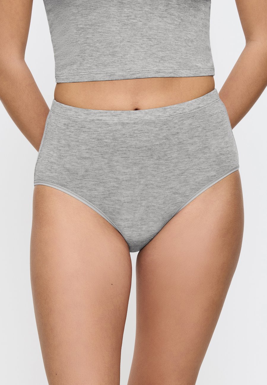Брифы Triumph Briefs, Medium Grey Melange/Mottled Grey
Брифы Triumph Briefs, Medium Grey Melange/Mottled Grey