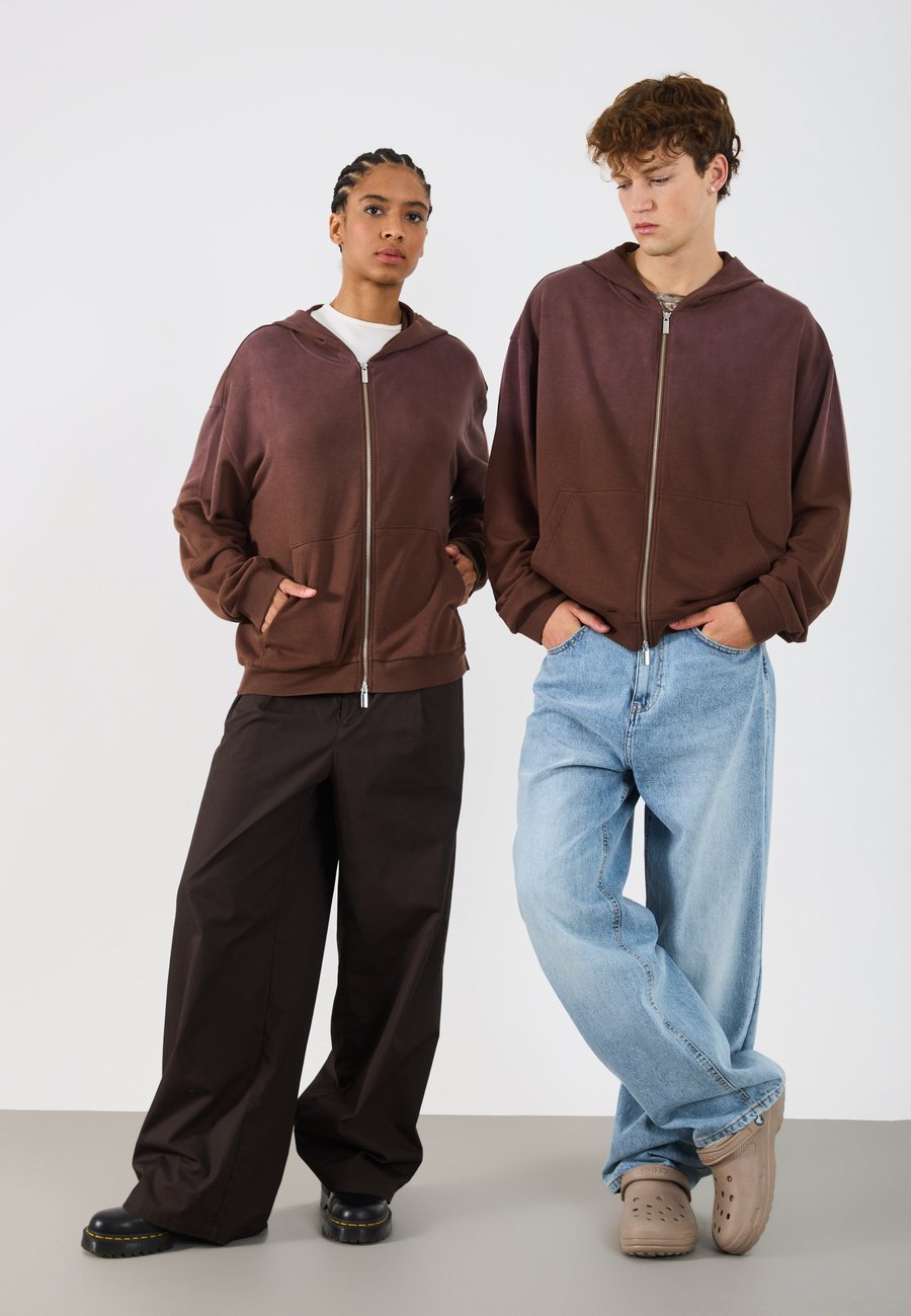 Толстовка YOURTURN SUN FADED ZIP HOODIE UNISEX, Brown, Коричневый, Толстовка YOURTURN SUN FADED ZIP HOODIE UNISEX, Brown
Толстовка YOURTURN SUN FADED ZIP HOODIE UNISEX, Brown, Коричневый, Толстовка YOURTURN SUN FADED ZIP HOODIE UNISEX, Brown