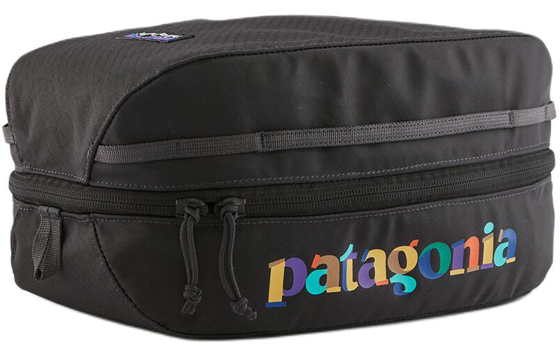 Patagonia Переработанный полиэстеровый чехол унисекс черный, Ink Black
Patagonia Переработанный полиэстеровый чехол унисекс черный, Ink Black