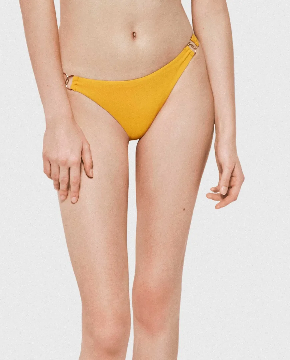 Классические плавки бикини из однотонной ткани Gisela, горчичный
Классические плавки бикини из однотонной ткани Gisela, горчичный