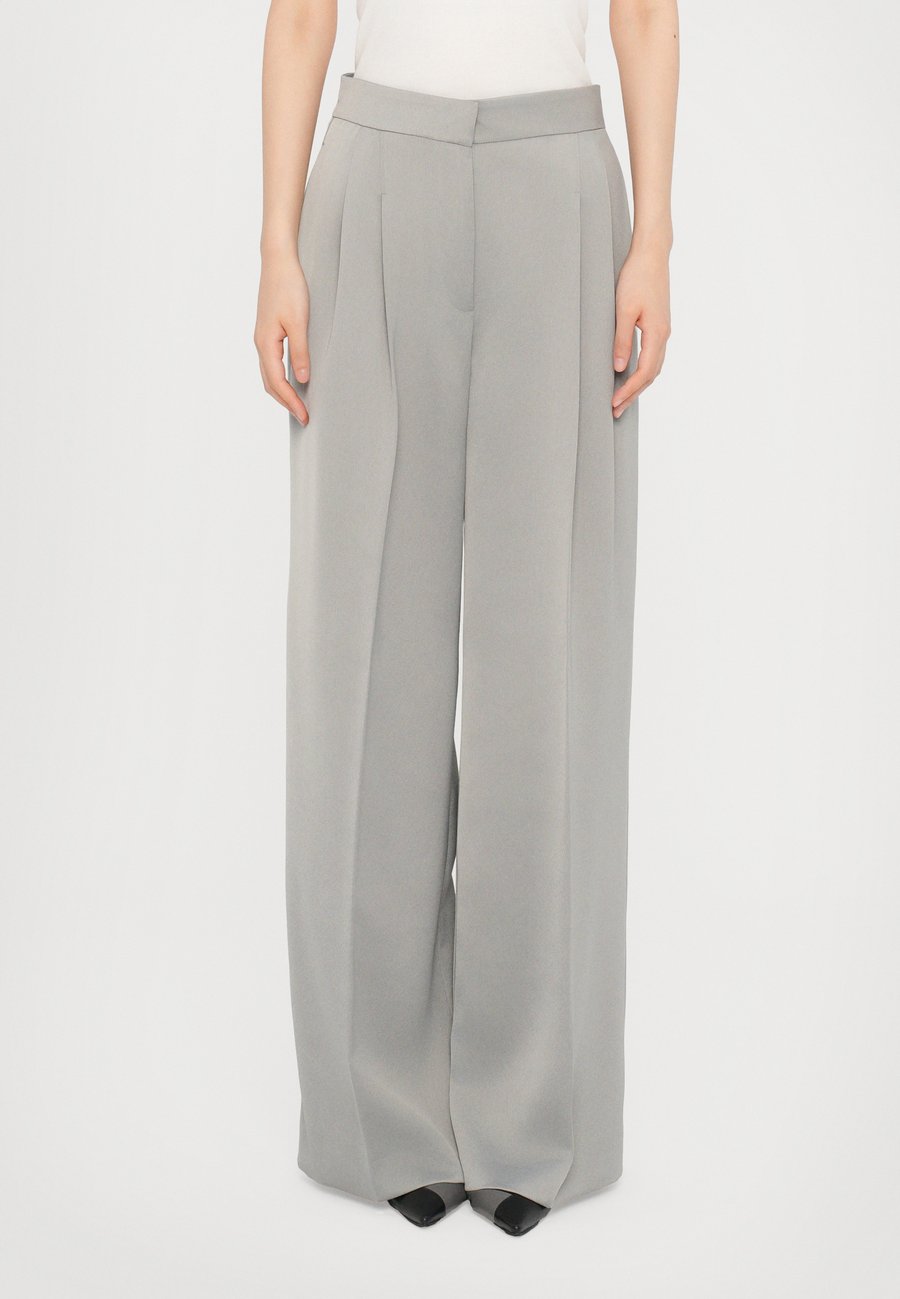 Брюки MAX&Co. GELA, Grau/Grey
Брюки MAX&Co. GELA, Grau/Grey