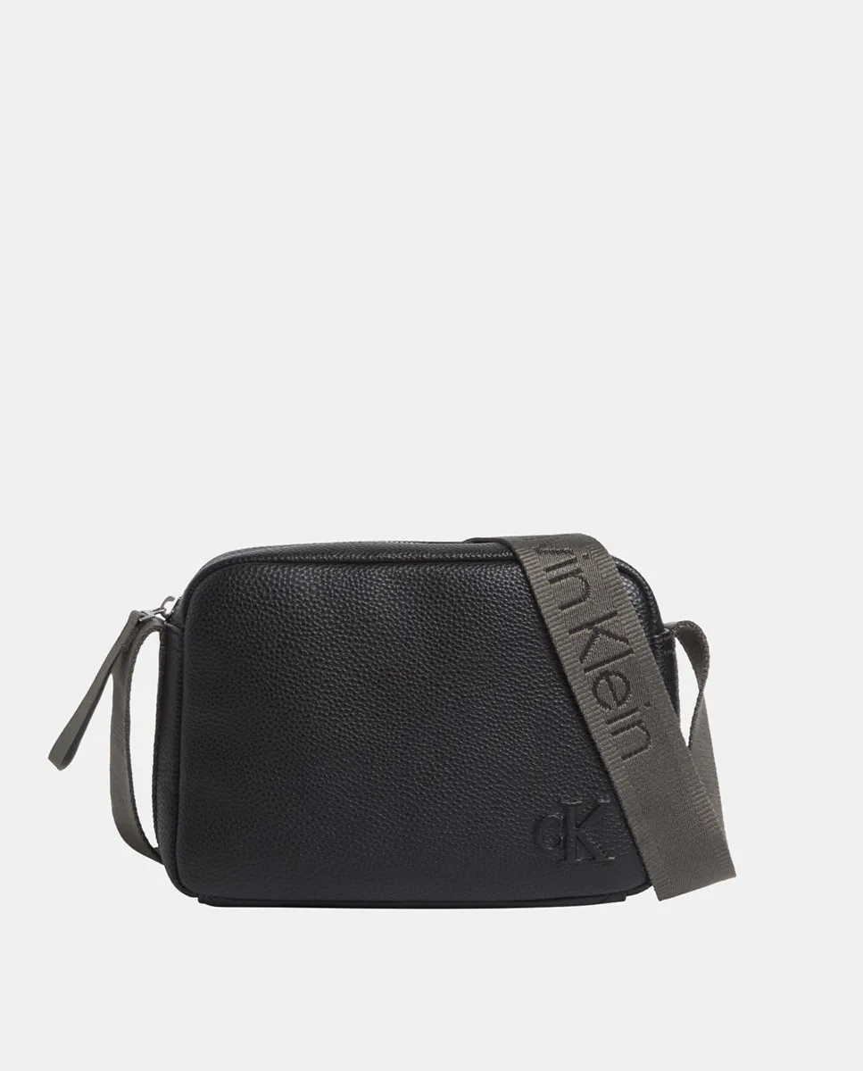Мужская поясная сумка карго-стиля Calvin Klein, черный
Мужская поясная сумка карго-стиля Calvin Klein, черный