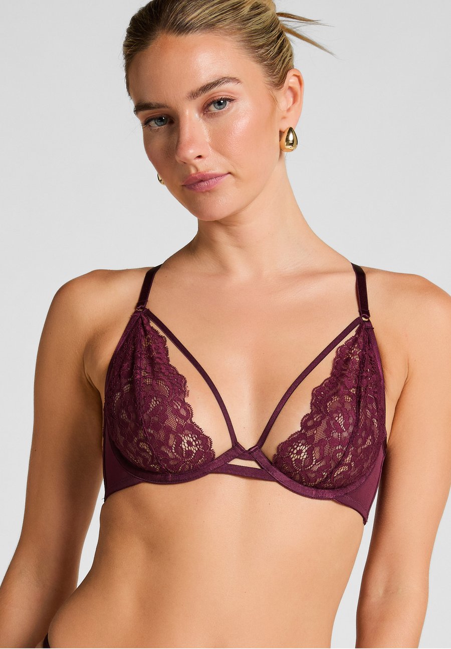 Бюстгальтер Hunkemöller CINNAMON UD, Red/Bordeaux
Бюстгальтер Hunkemöller CINNAMON UD, Red/Bordeaux