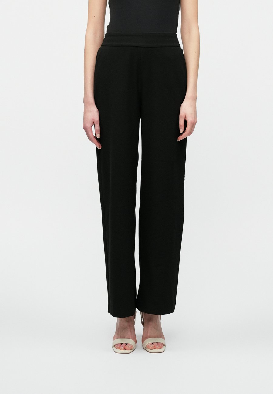 Брюки ONLY ONLGIA DELUXE LIFE WIDE PULL UP, Black
Брюки ONLY ONLGIA DELUXE LIFE WIDE PULL UP, Black